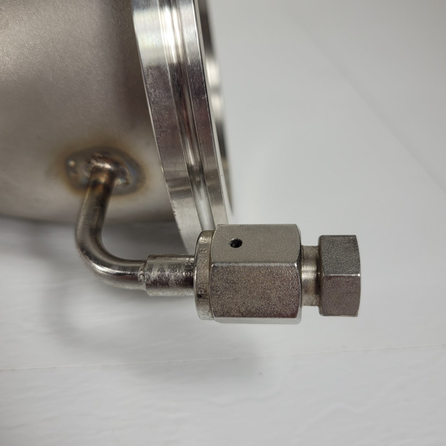 ISO-K100 to KF40 High Vacuum 90° Elbow Adapter Tee w/ 1/4" VCR Side Port