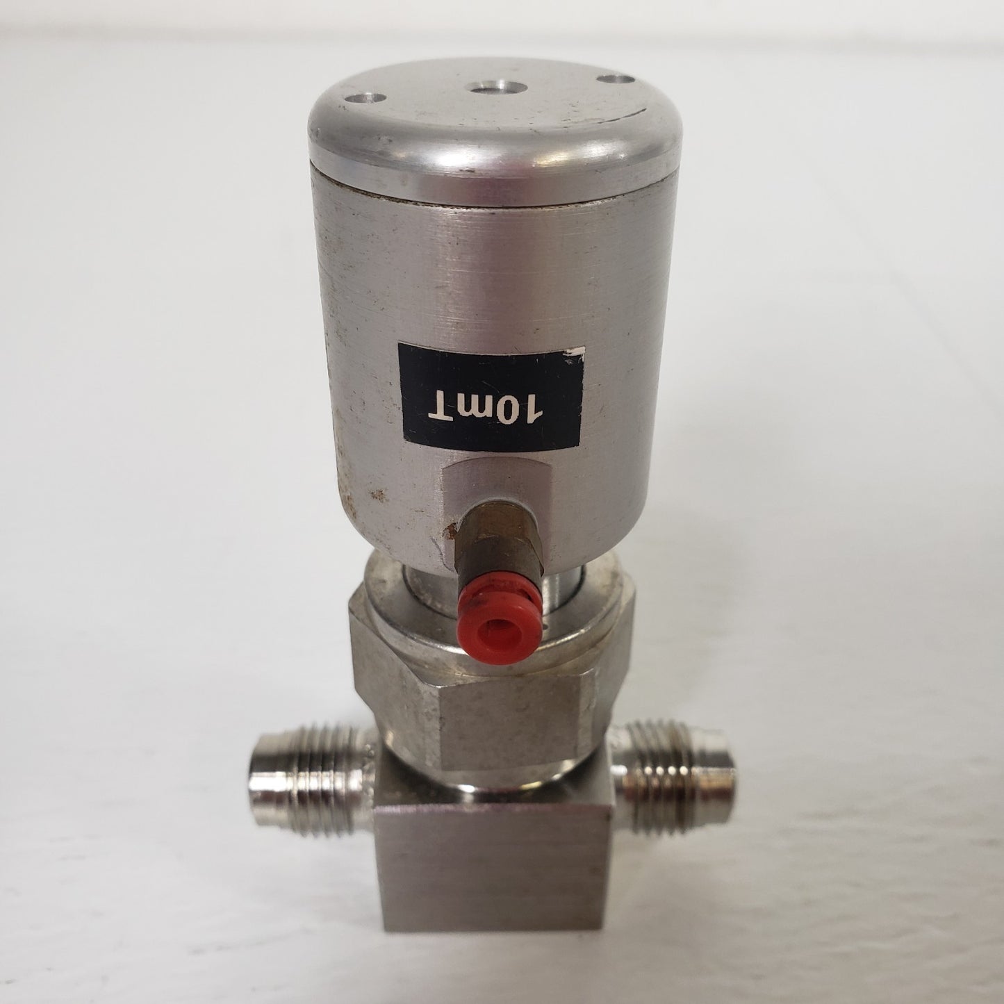 NUPRO SS-BNVVCR4-C Stainless Steel High Purity Pneumatic Bellows Valve 1/4" VCR