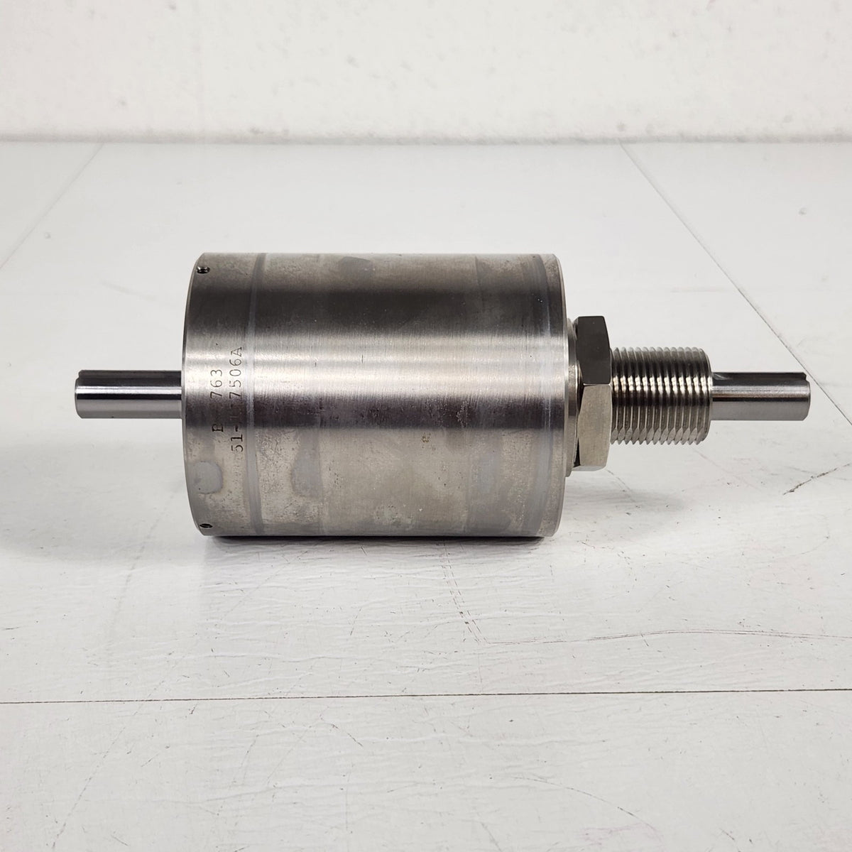 85384862 51-117506A 1/2" Rotary High Vacuum Feedthrough Ion Mill NEW