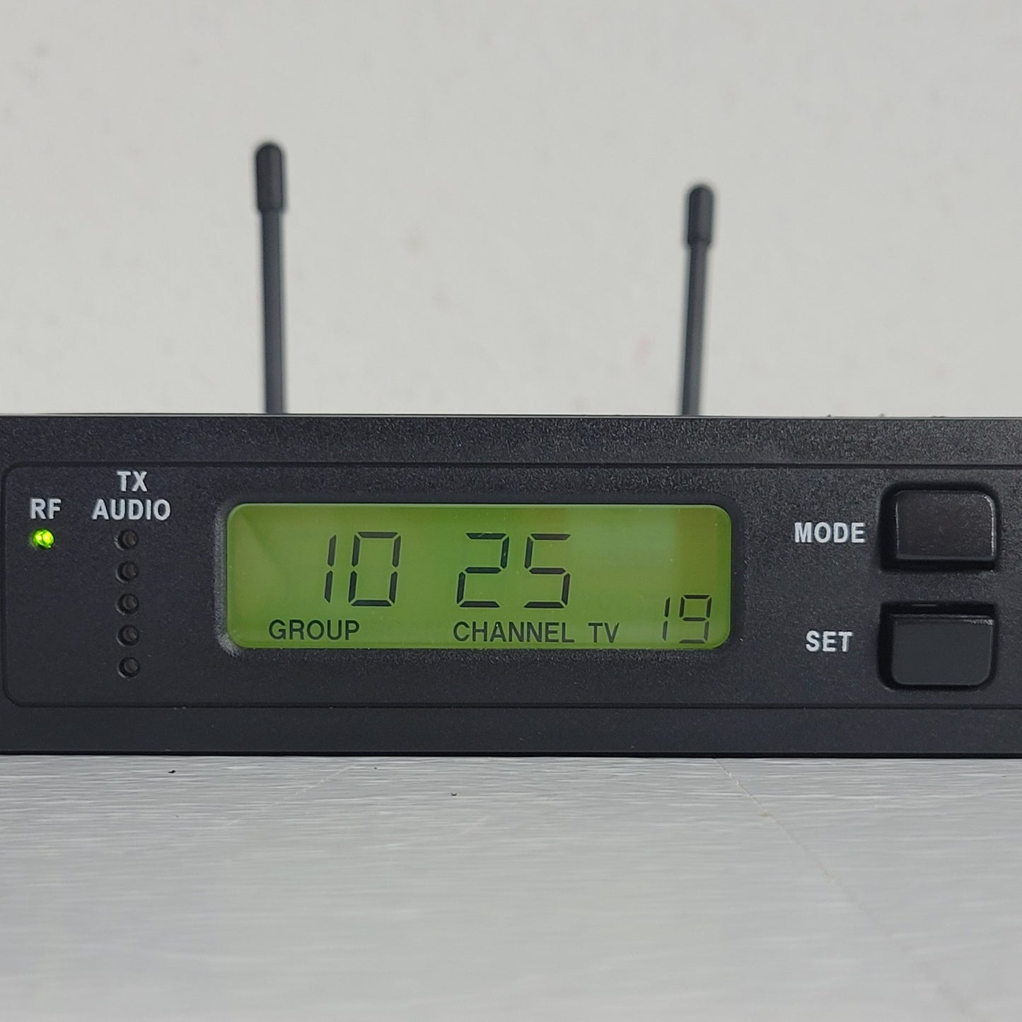 Shure ULXS4-G3 Wireless Receiver w/ ULX1-G3 Bodypack 470-506MHz