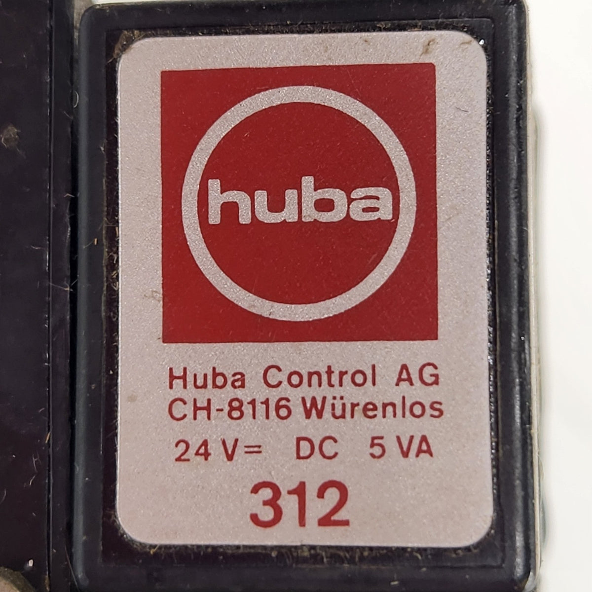 VAT 312 KF16 NW16 Vacuum Valve Aluminum Body Solenoid Actuated Huba Pressure