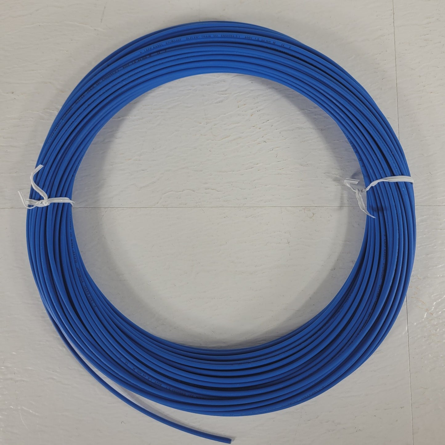 140 ft LAPP 15331050 ÖLFLEX TRAIN 331 600V 1x1 BU Blue Rail Wire Cable