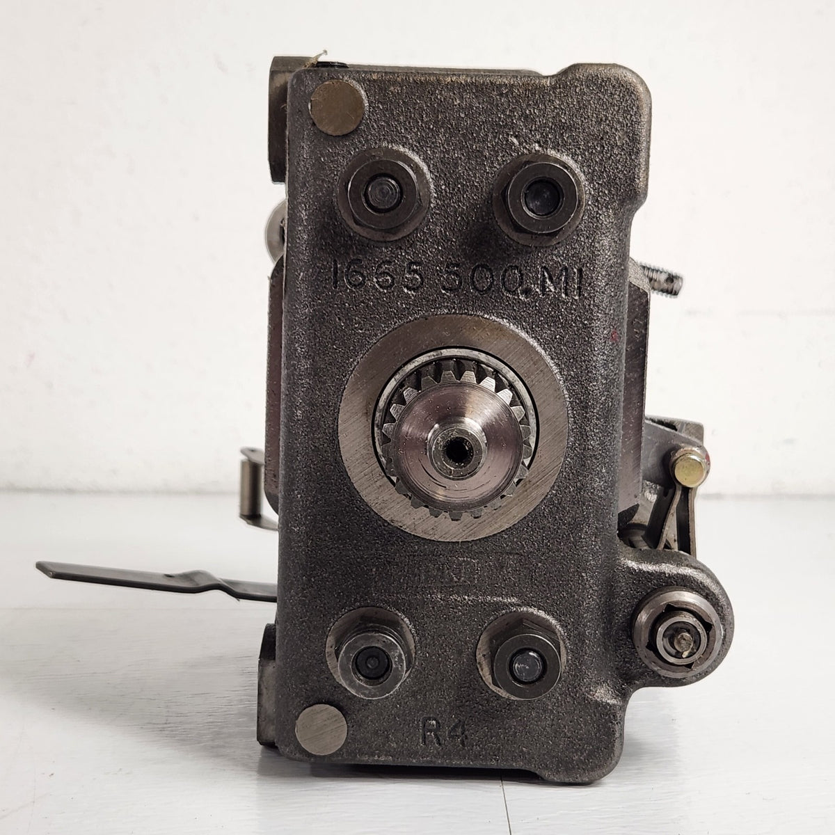 Massey Ferguson 1665500M1 Complete Hydraulic Lift Piston Pump Untested