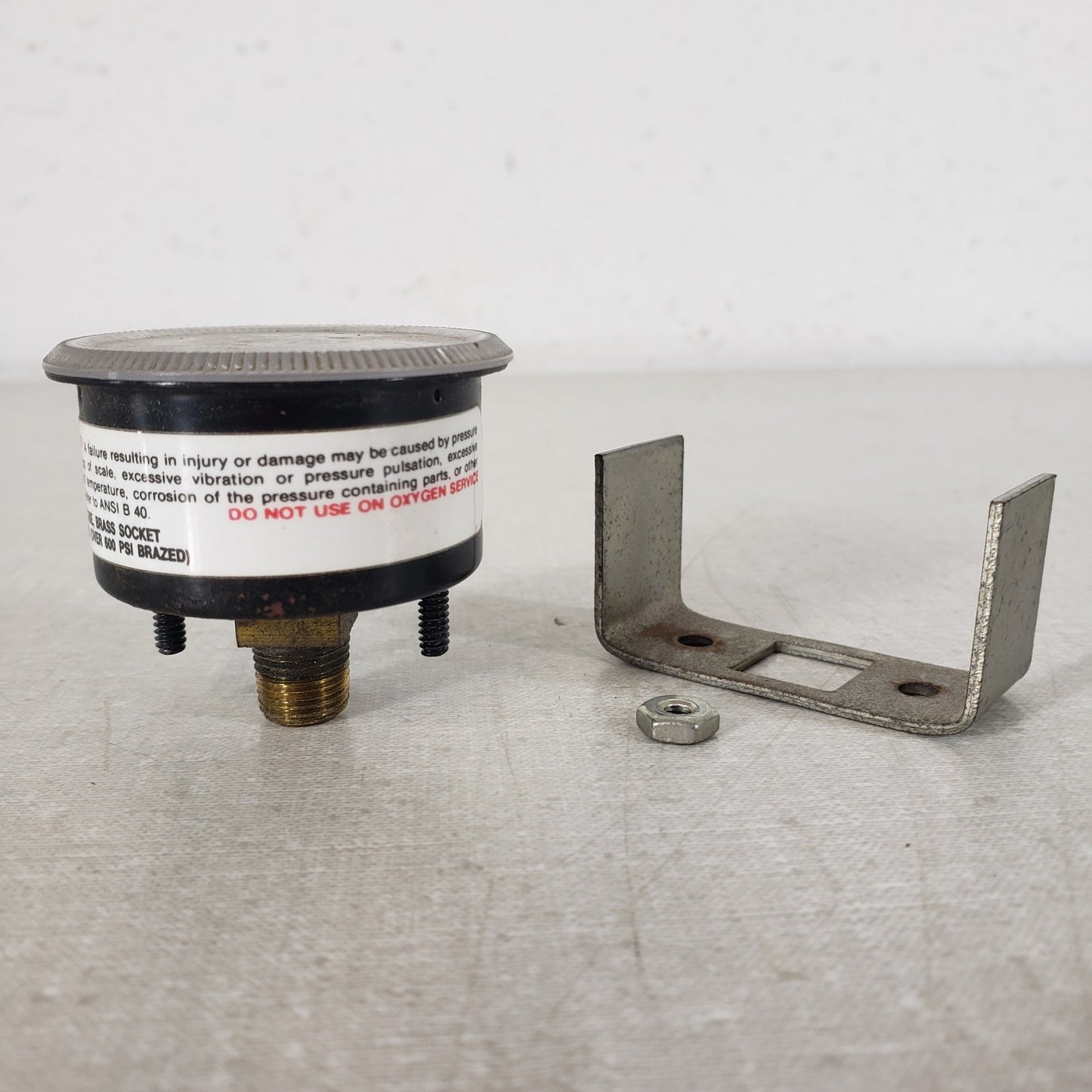 ASHCROFT Pressure Gauge Bronze Tube, Brass Socket Soldered, 0-30 psi Gauge