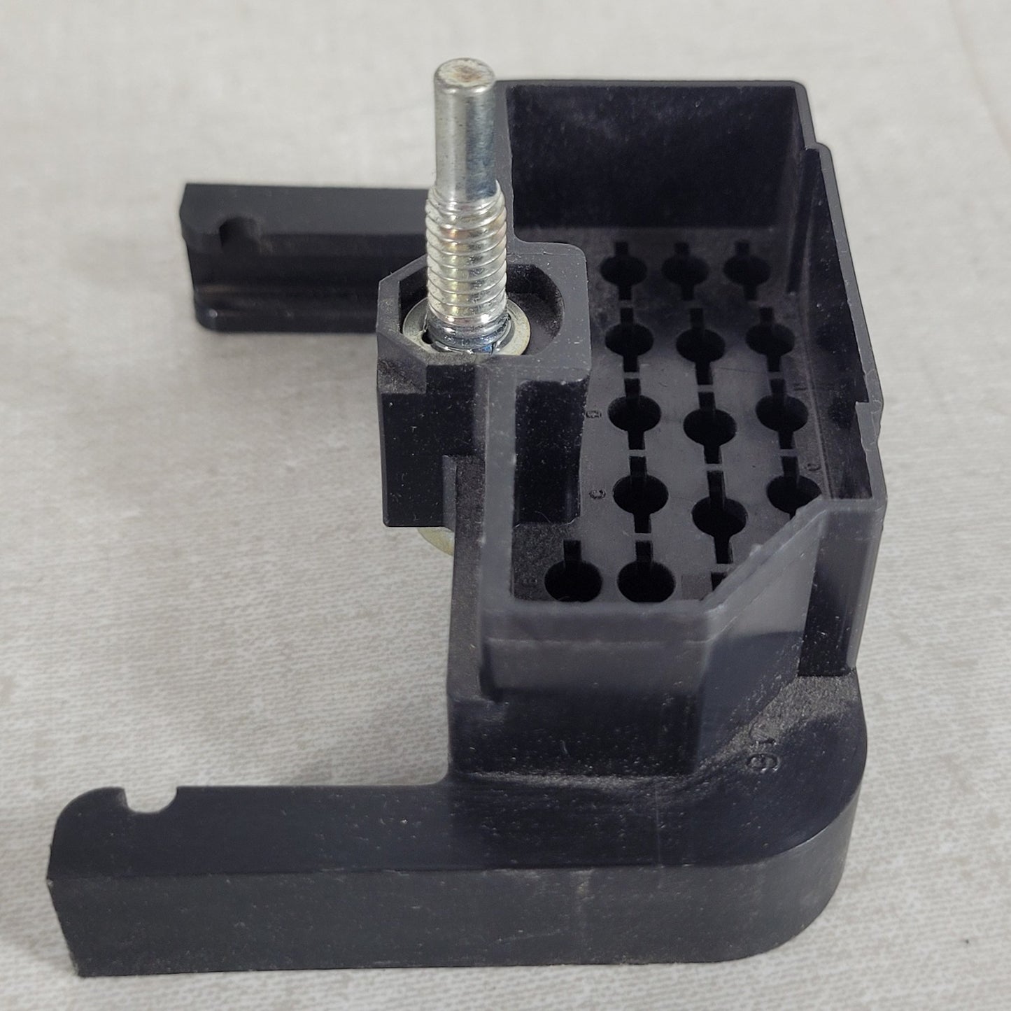 Delphi Aptiv 8917253 Automotive Male Connector Assembly CONN 56/59 20W Terminal