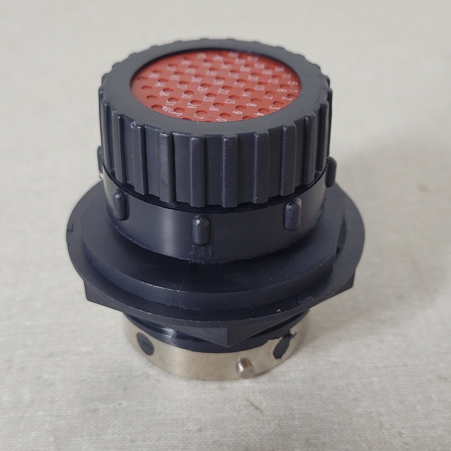 ITT Cannon 192900-0437 Circular Connector 48-Position Panel Mount TN7S24-0048P1L