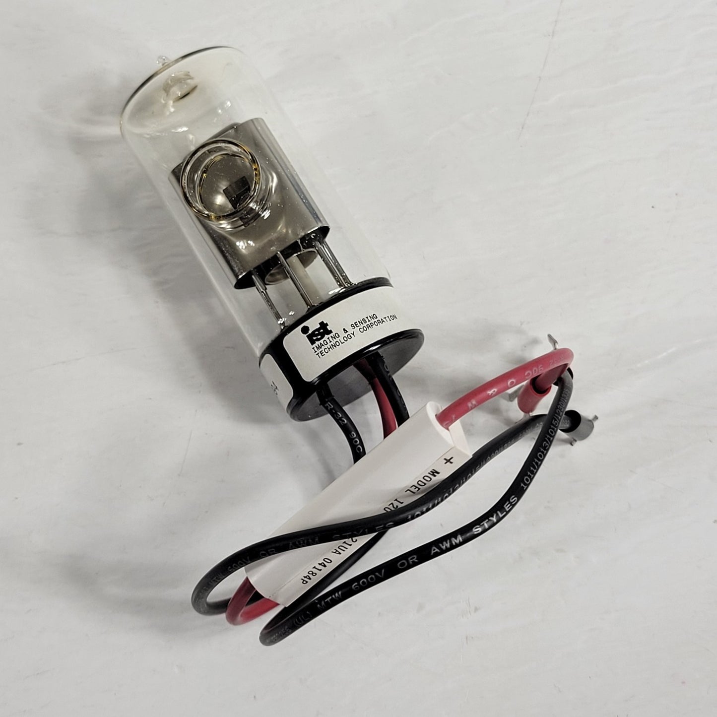 NEW OPEN BOX TESTED IST 18212 N235-1285 Deuterium Lamp Perkin Elmer LC-235