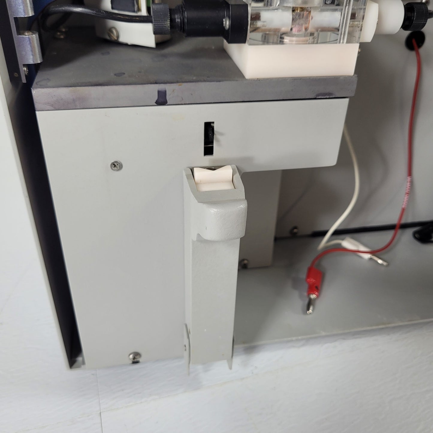 YSI 2300 STAT Glucose L-Lactate Analyzer Lab Biochemistry Analyzer Milk