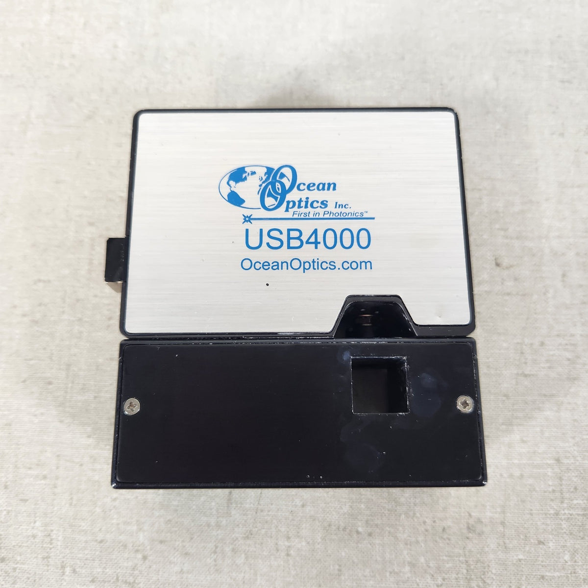 TESTED Ocean Optics CHEMUSB4-VIS/NIR USB4000 Spectrometer w/ Cuvette Light
