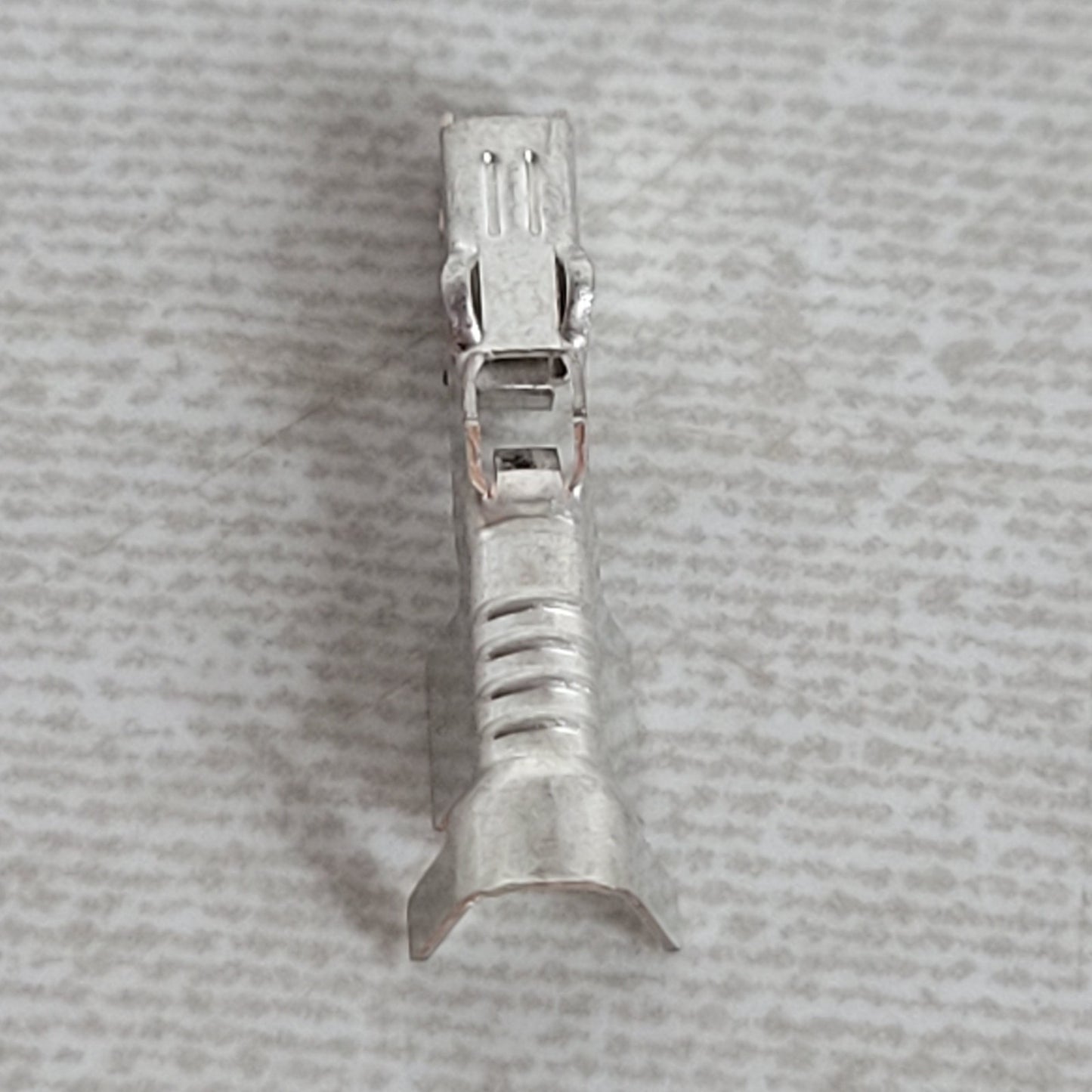 Lot of 50 Cinch 425-00-00-873 SHS Socket Crimp Contacts, 14-18 AWG, Tin