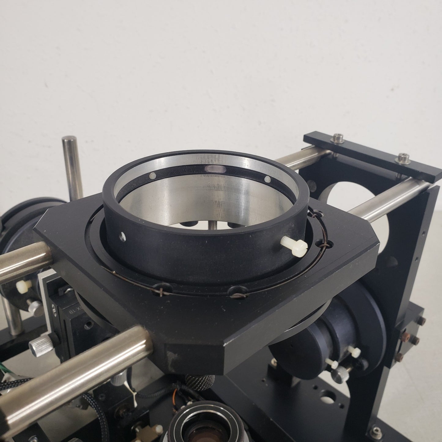 Custom 5 Way Optical Assembly Optical Adjustable Lens Mount Laboratory Equipment