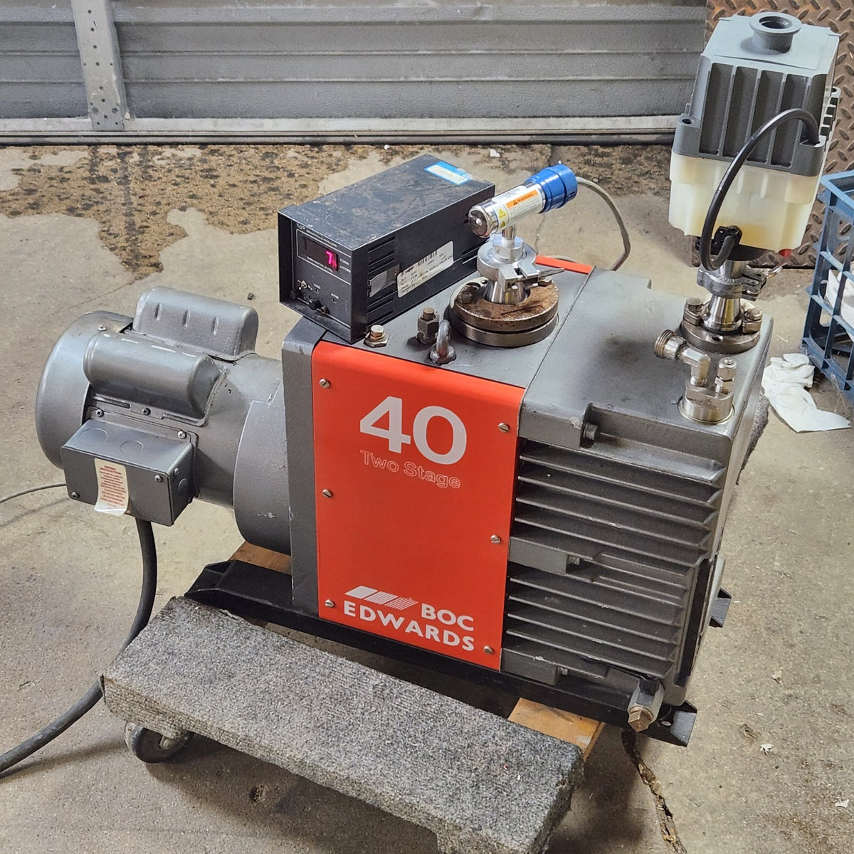 TESTED 7mTorr Edwards E2M40 2-Stage Rotary Vane Vacuum Pump KF40 1PH 120/240v