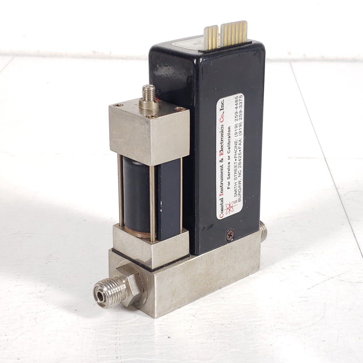 UNIT Instruments UPC-1000 100 SCCM He Helium Pressure Controller 500 PSI