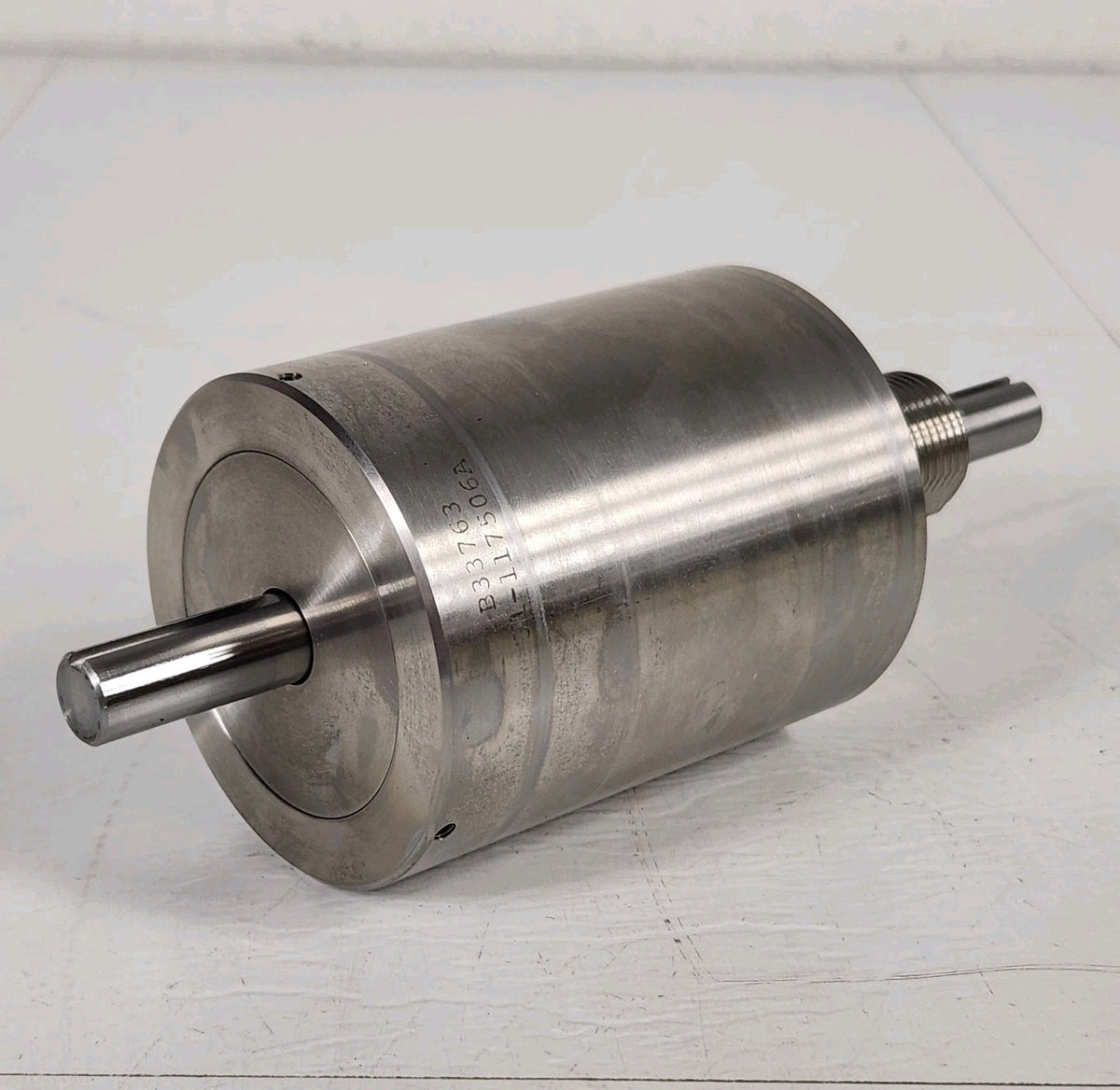 85384862 51-117506A 1/2" Rotary High Vacuum Feedthrough Ion Mill NEW