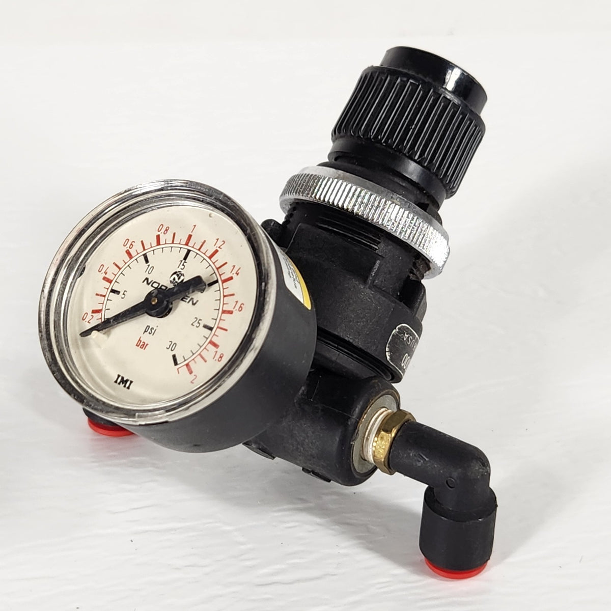 ARO 127112-000 Miniature Pneumatic Air Pressure Regulator 0-30 PSI 1/8" NPT