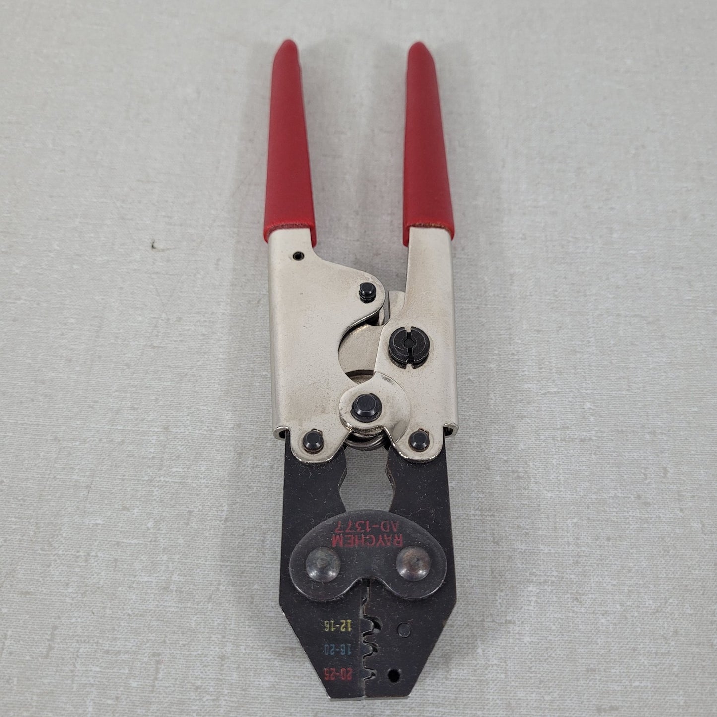 TE Connectivity Raychem AD-1377 Ratcheting Hand Crimper 12-26 AWG Terminal Tool