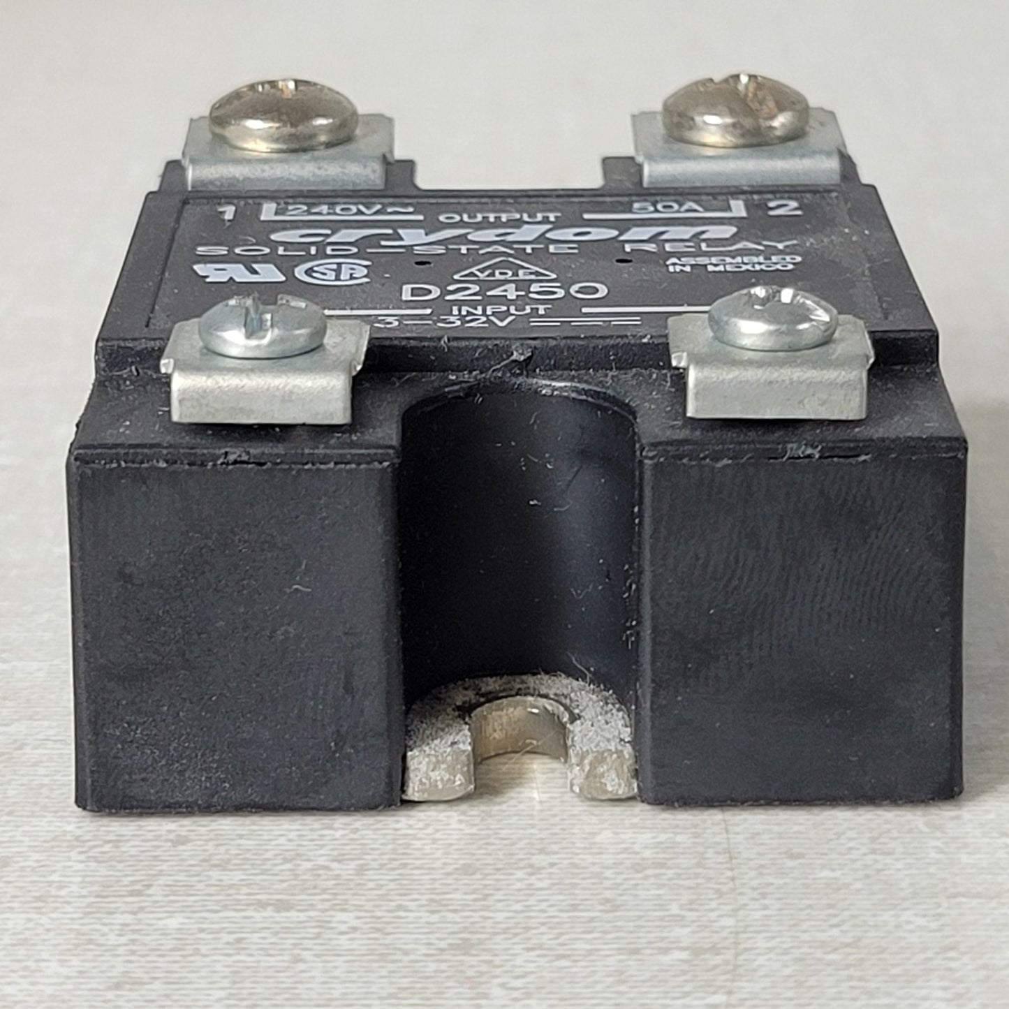 Crydom D2450 Solid State Relay Panel Mounting 240V 50A Output 3-32V Input