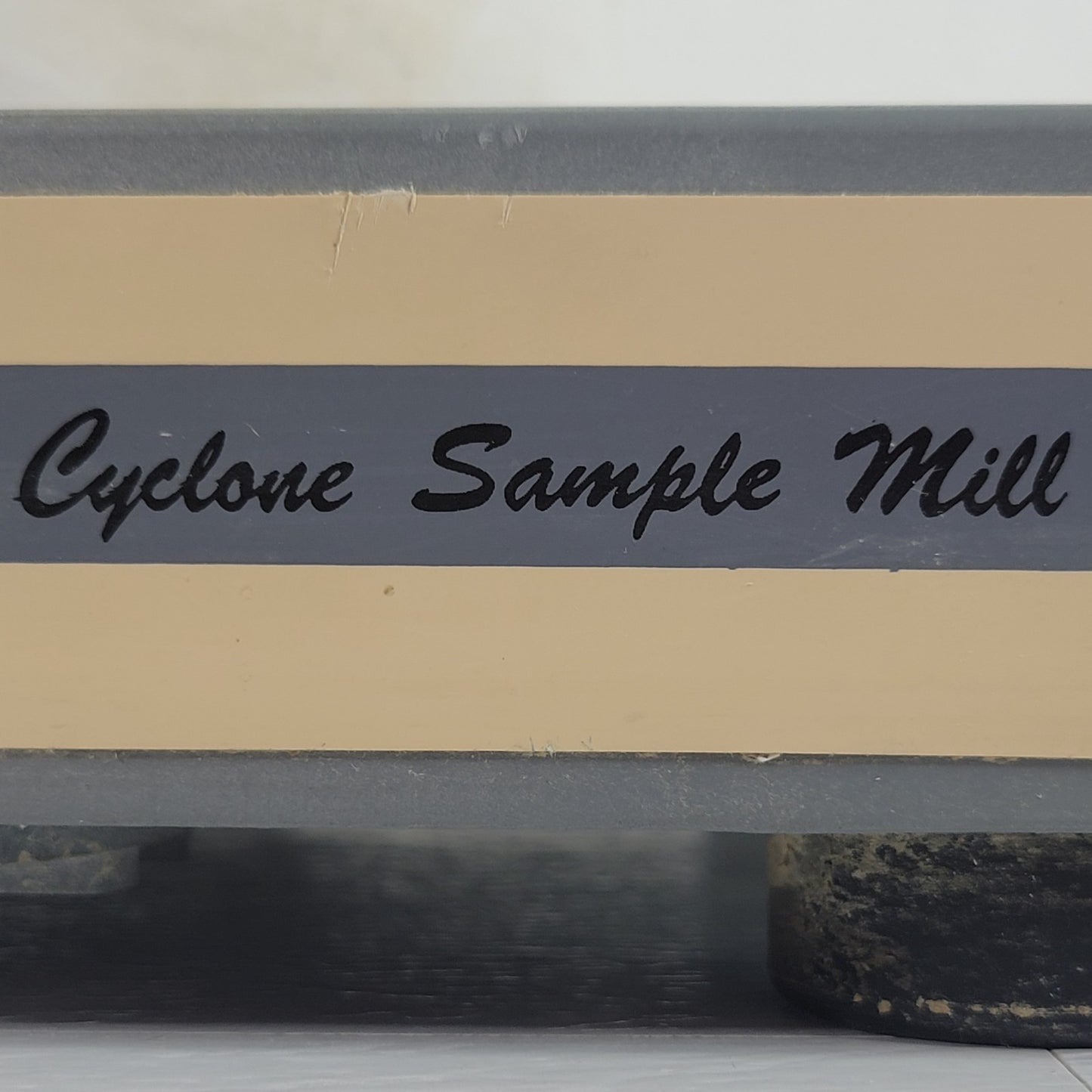 TESTED UDY 3010-030 Cyclone Sample Mill; Grinds Grain, Feed, and Ag Products