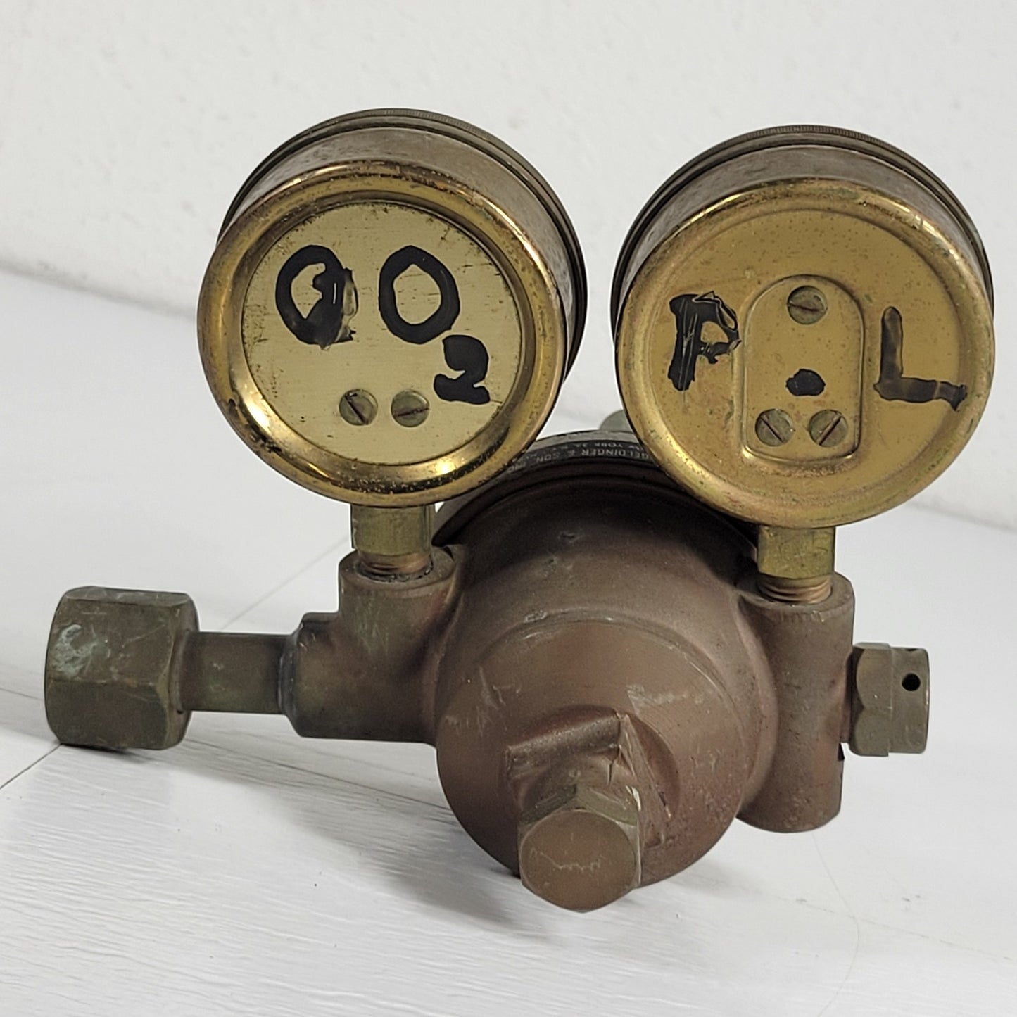 J Nageldinger & Son N-506 Brass Dual Gauge Gas Pressure Regulator Vintage