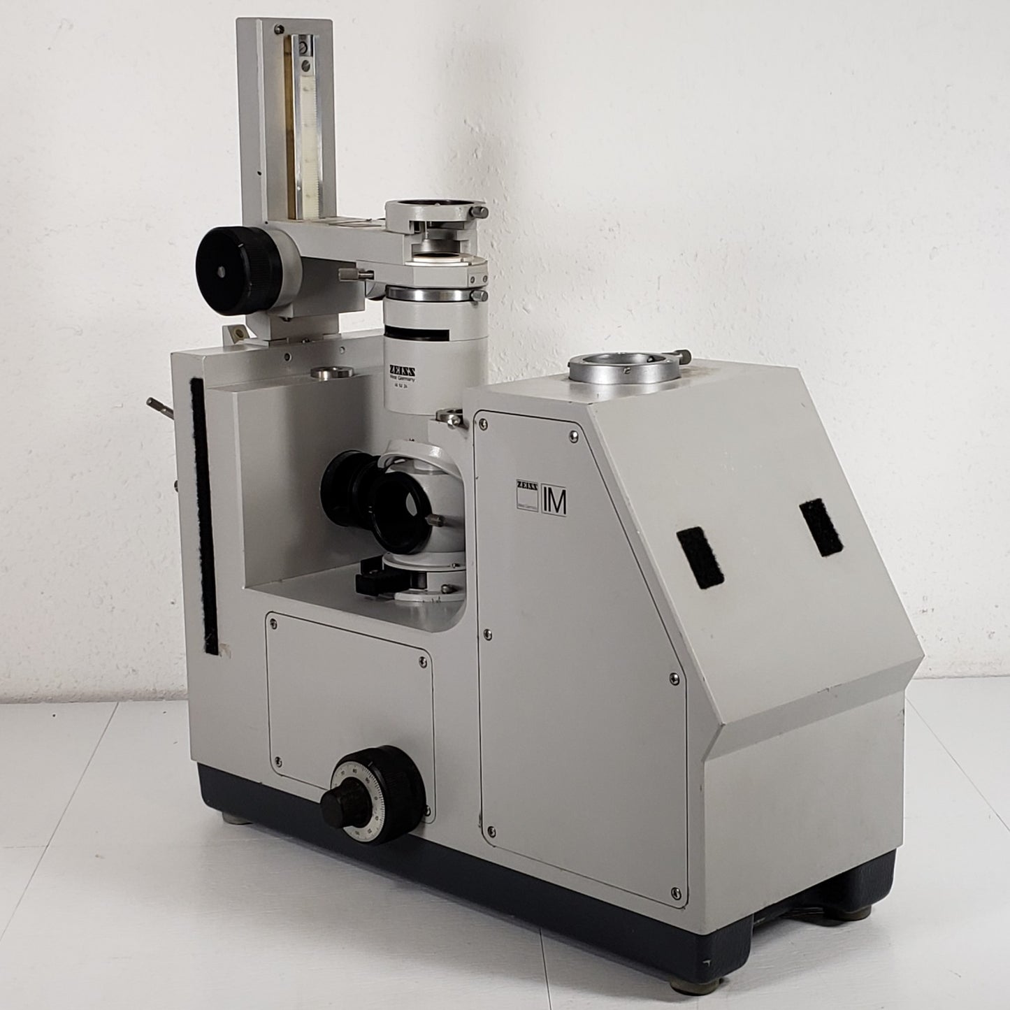 Carl Zeiss IM Vintage Inverted Microscope Stand Body w/ Stage Adjustment