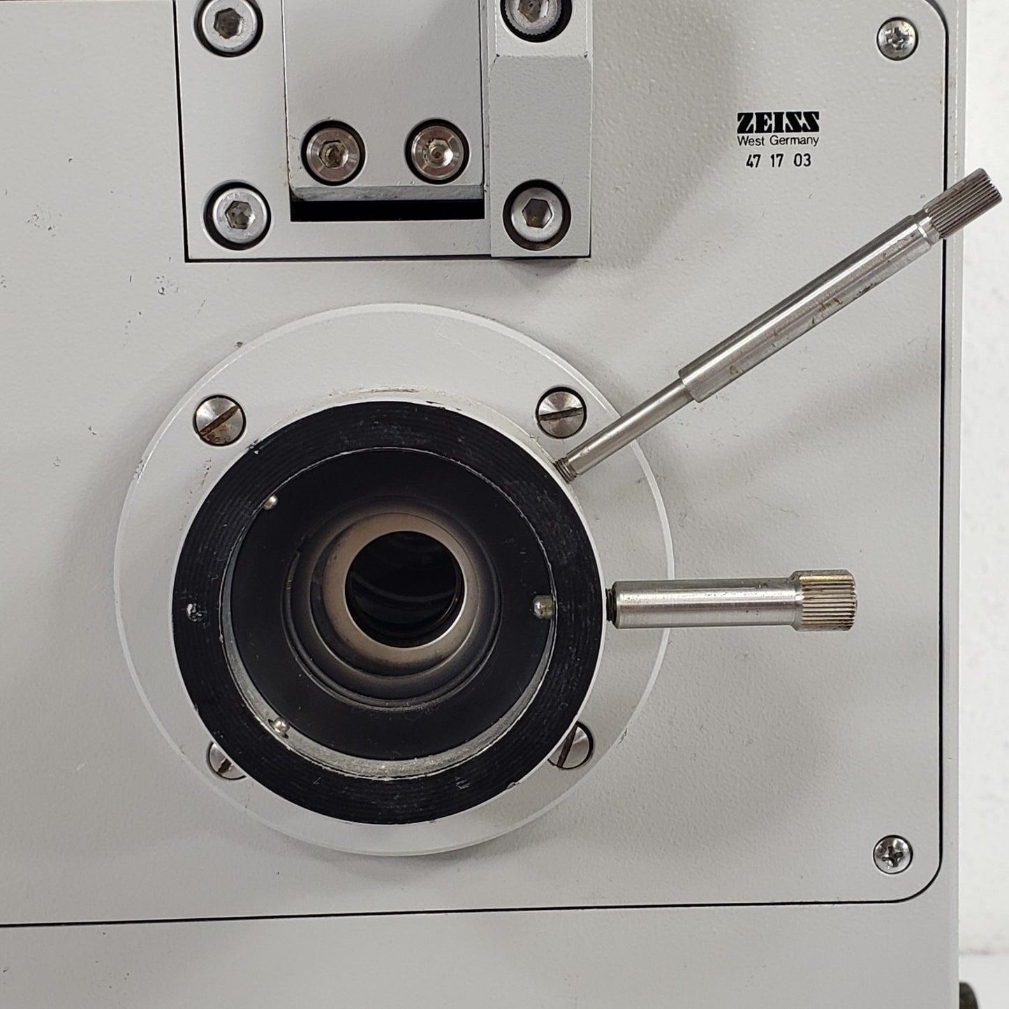 Carl Zeiss IM Vintage Inverted Microscope Stand Body w/ Stage Adjustment