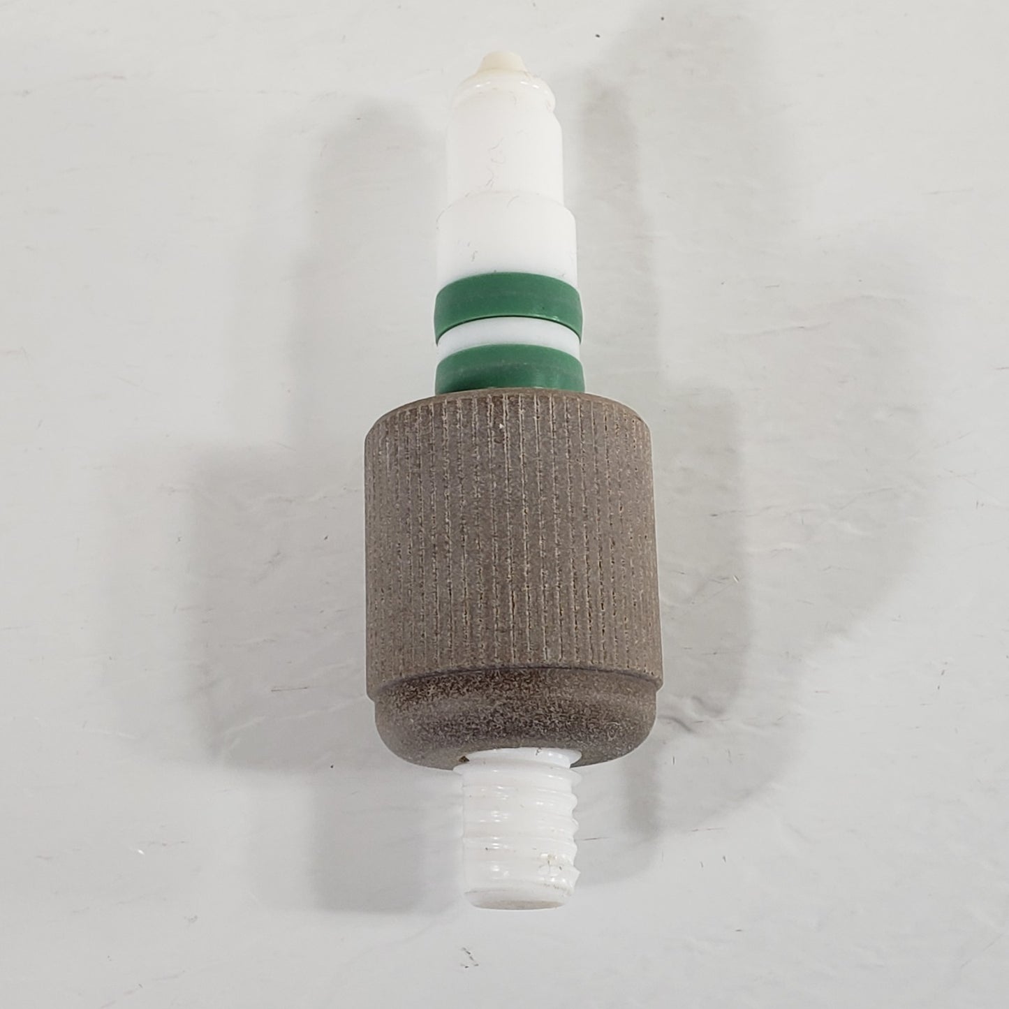 CHEMGLASS PTFE 0-12mm High Vacuum Valve Plugs, Green & Brown, Some Thread Damage