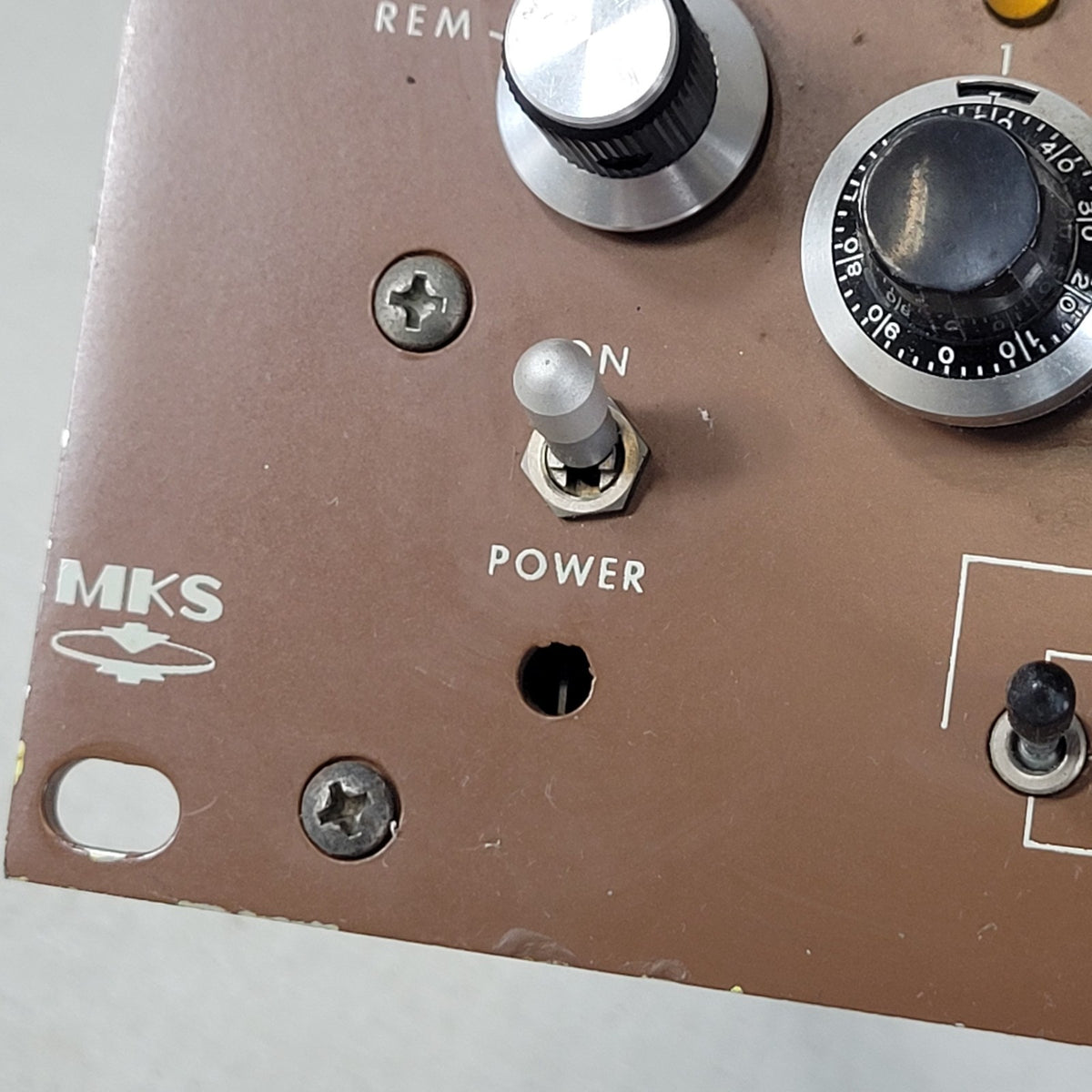 MKS 252A-MSO-3 Triple Setpoint Exhaust Valve Vacuum Pressure Controller