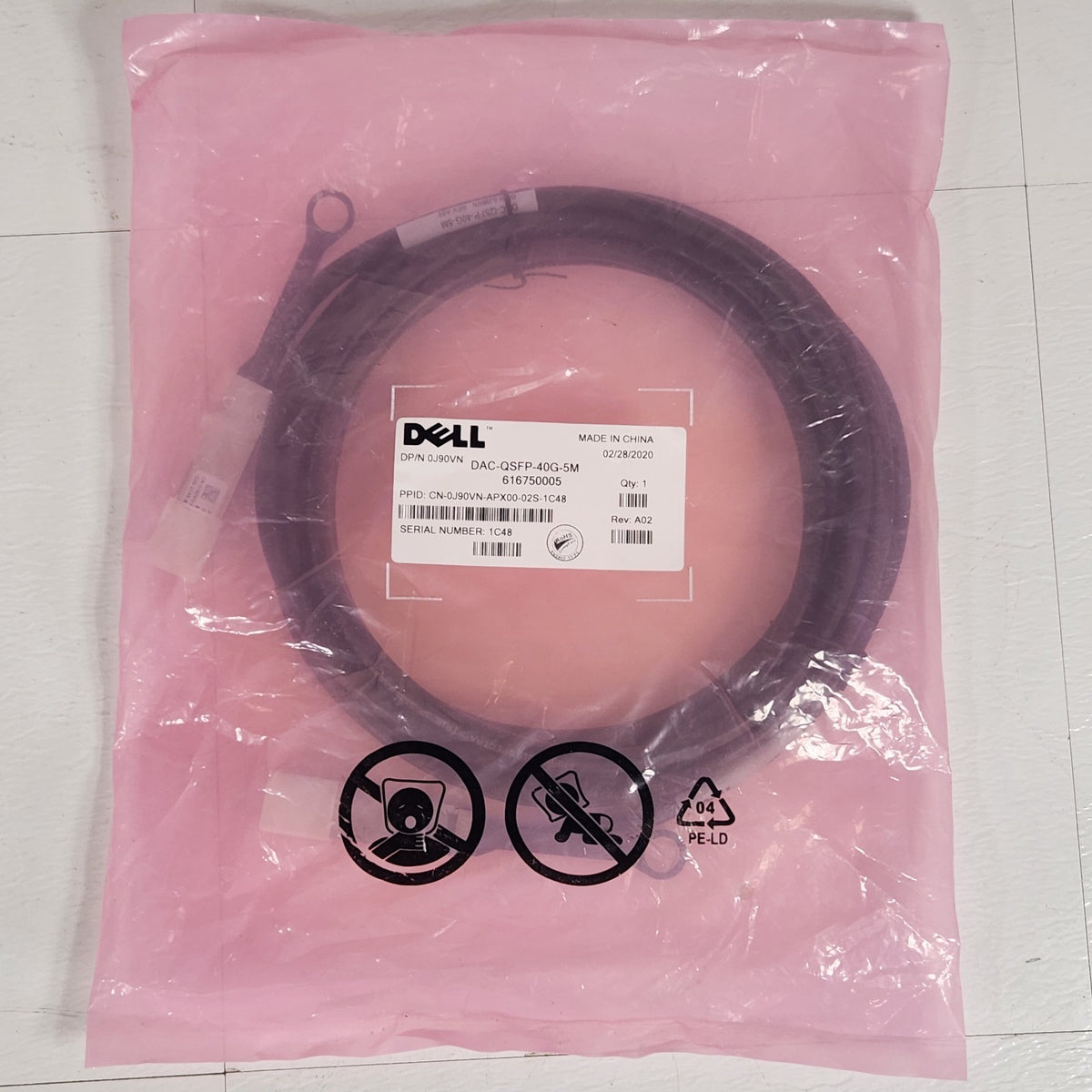 Dell J90VN DAC-QSFP-40G-5M 40GbE QSFP+ Passive Twinax DAC Cable 5m