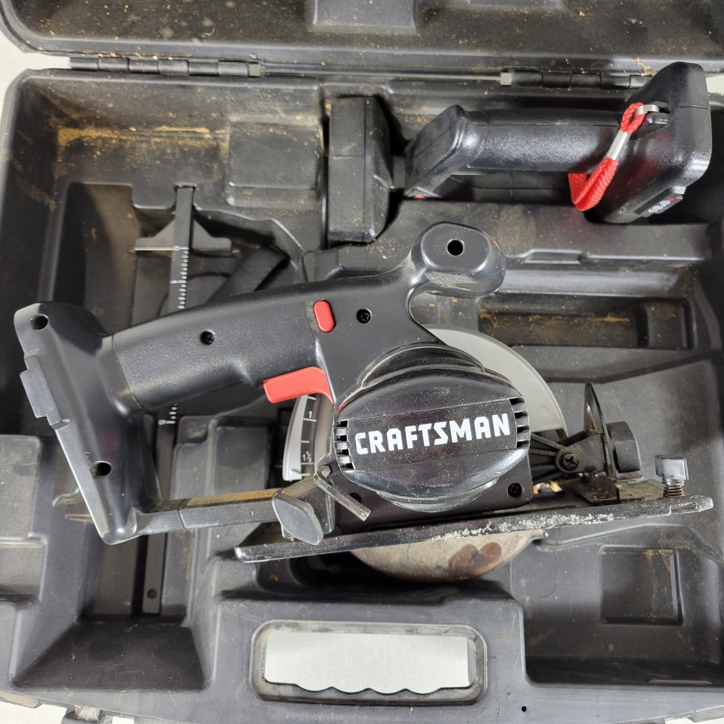 CRAFTSMAN 973113120 & 982137001 18V 5 1/2" DC Trim Saw And 18V Work Light