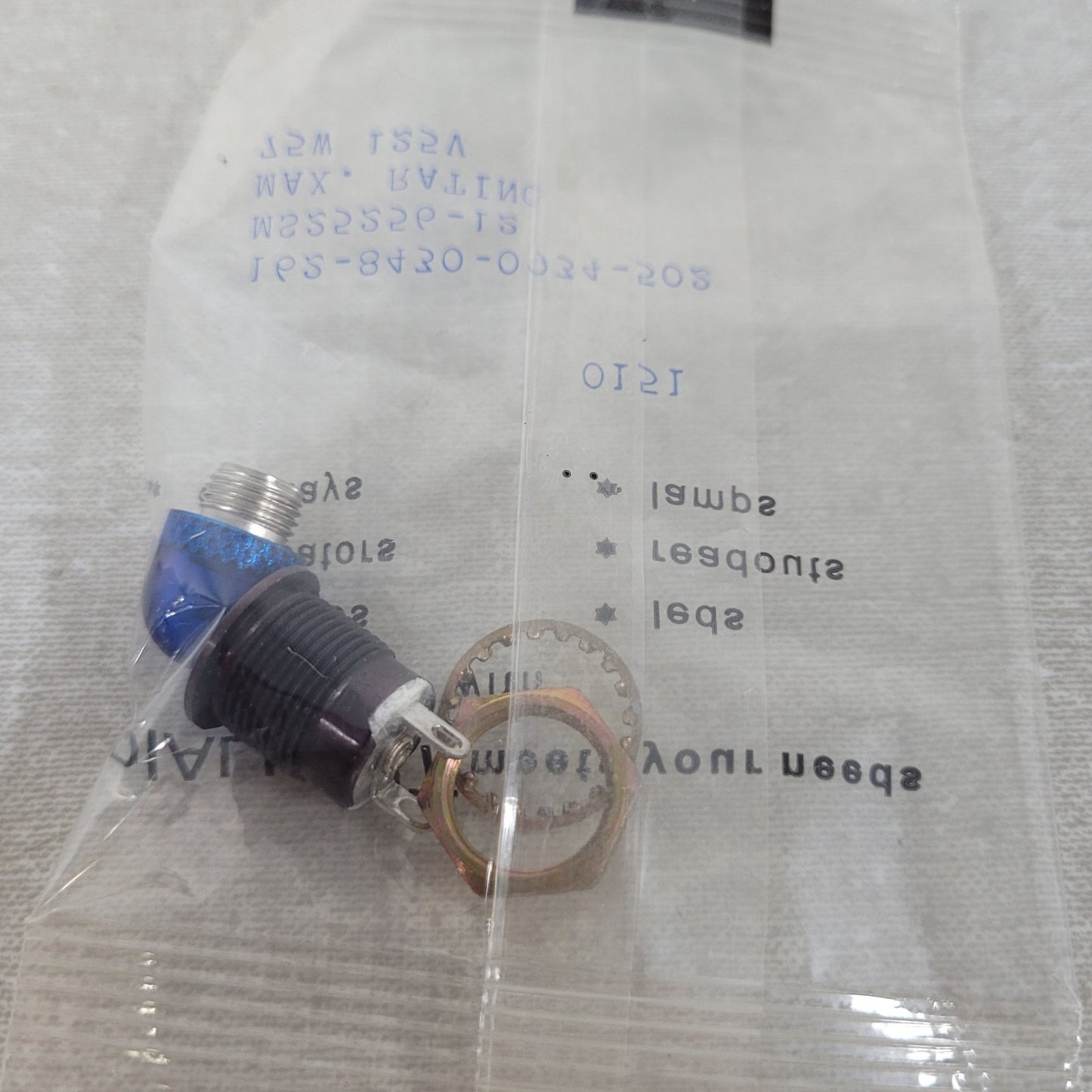 Dialight 162-8430-0934-502 Indicator Lamp Bulb Panel Mount Assembly MS25256-12