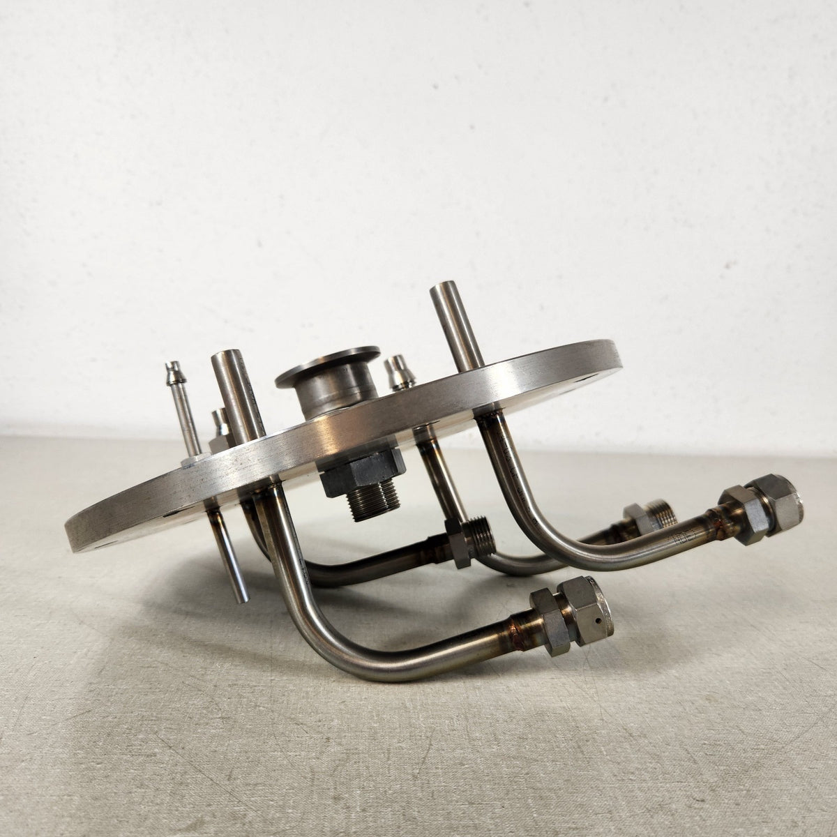 Custom KF25 NW25 Vacuum Manifold Plate w/ 1/2in Swagelok VCO Multi-Port