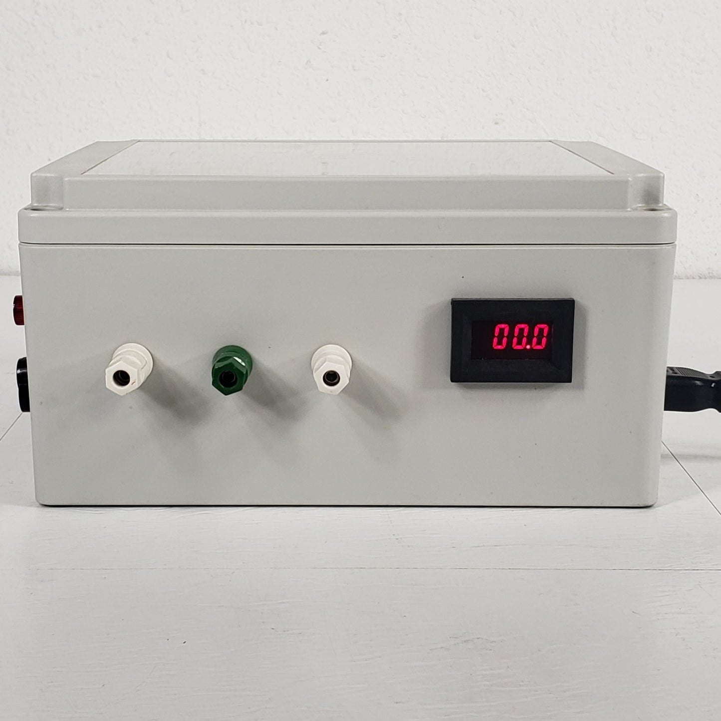 Digital Display Custom Ammeter Measurement Box, Eaton XTCE015B10 Connector