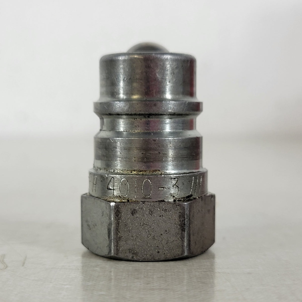 Parker Pioneer 4010-3 3/8" NPTF Male Hydraulic Quick Coupler Plug 3000 PSI