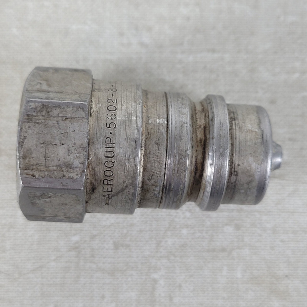 Aeroquip 5602-8-10S 5/8" Hydraulic Quick Disconnect Plug 1/2" FNPT 4000 PSI