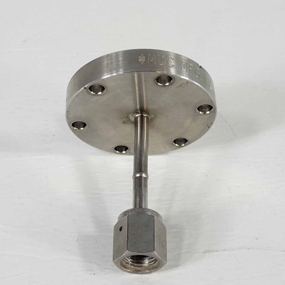 MDC LF-275VCR 2.75" CF Conflat DN35CF UHV 1/4" VCR Fluid Feedthrough Single Side