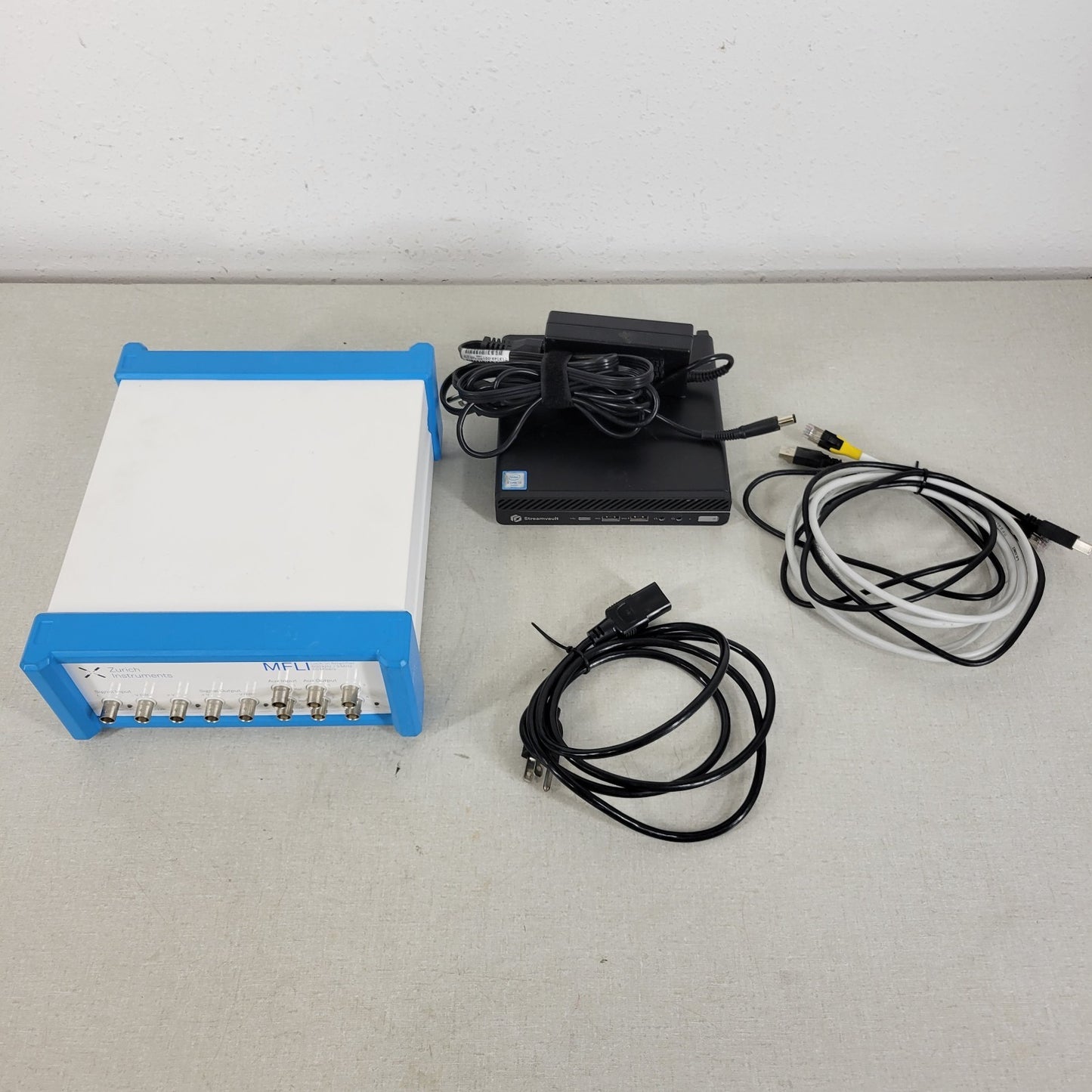 Zurich Instruments MFLI 500kHz Digital Lock-In Amplifier LabOne Software PC