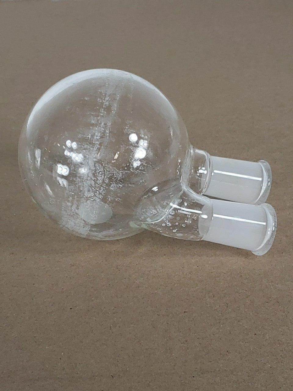 Chemglass CG-1518-06 Round Bottom Flask 500mL 2 Neck Straight 24/40 Joints