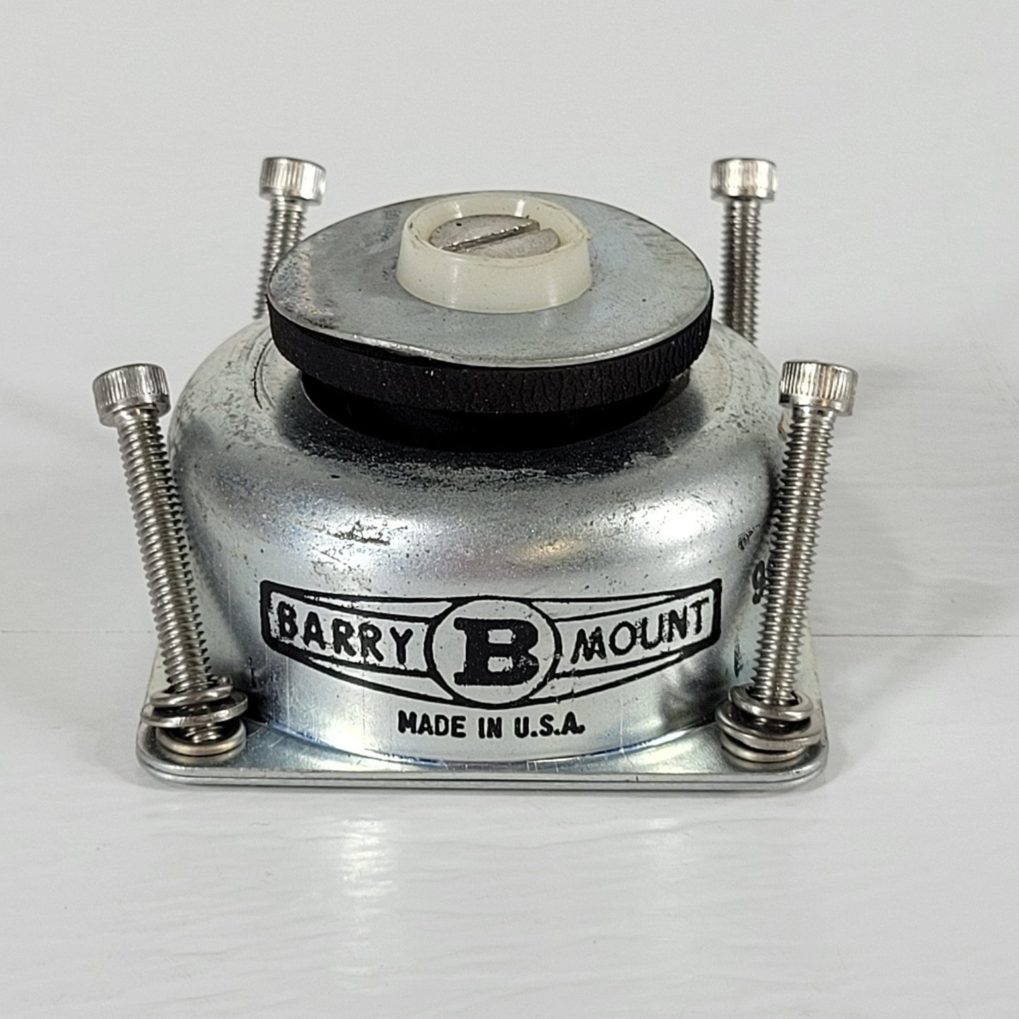 BARRY MOUNT 99030 Four-Pack of 20-30 lbs Carrying Capacity Mounts & Hardware
