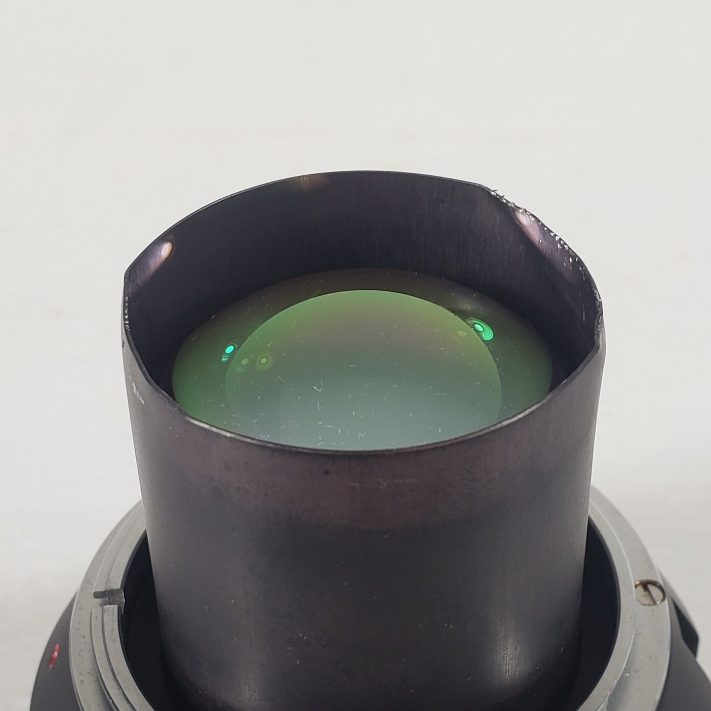 Collimating Lens for Focusing Fiber Laser Light in Optical Experimentation w Cap