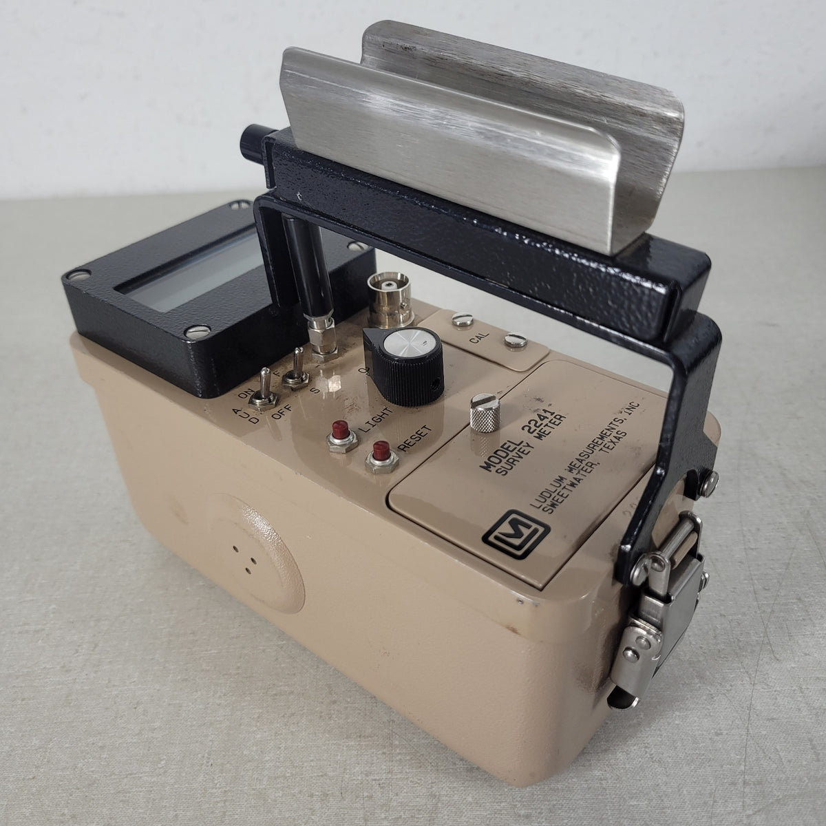 TESTED Ludlum 2241 Digital Survey Meter 44-9 Pancake GM Probe Case Cal Certs