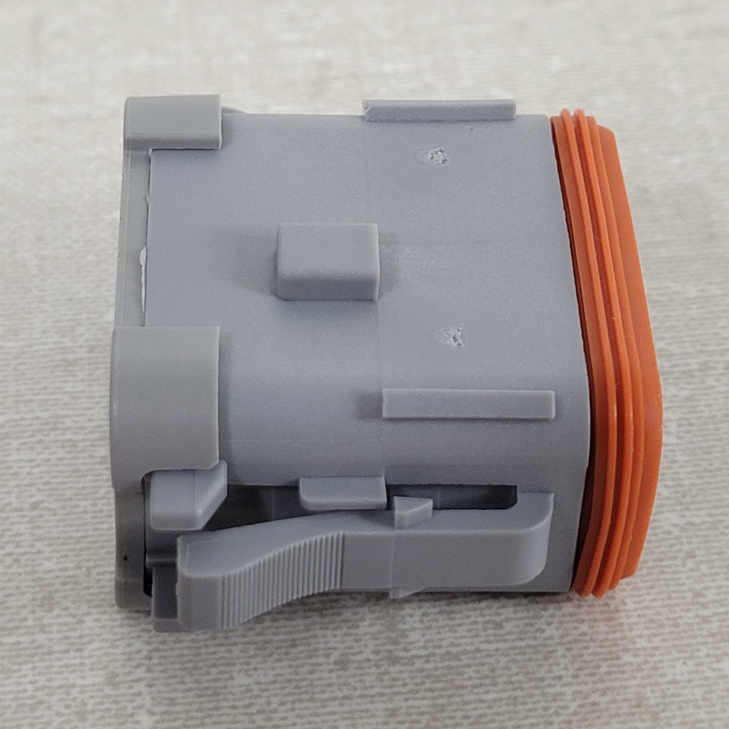 Lot of 10 Amphenol AT06-12SA-EC01 12-Way Plug Connector Housings Deutsch