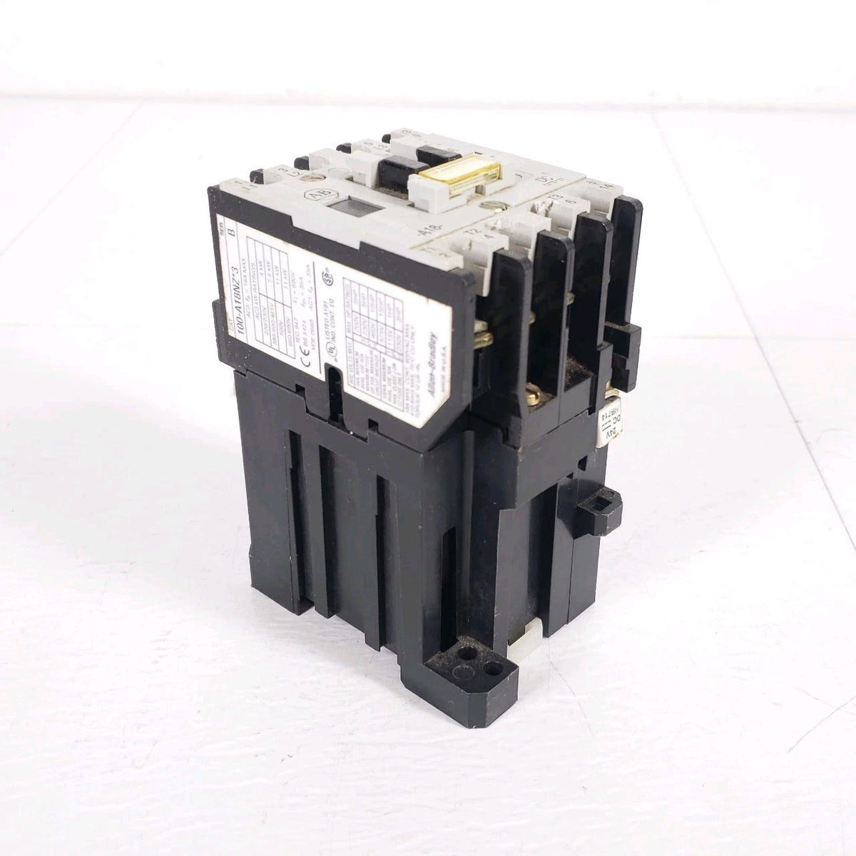 Allen-Bradley 100-A18NZ243 Series B 18A Contactor 24VDC Coil 3P+1NO