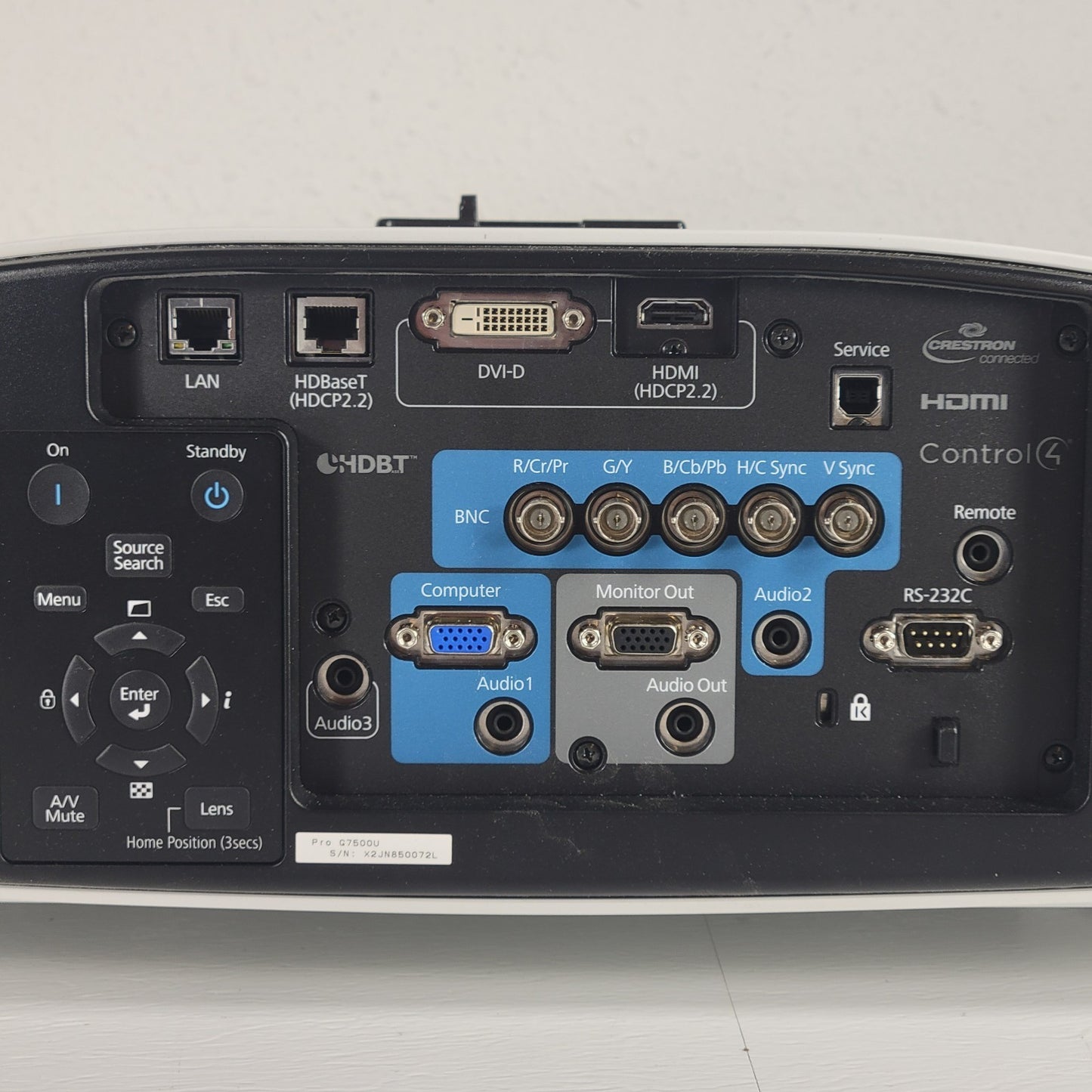 FOR PARTS ONLY/NOT WORKING EPSON H750A PRO G7500U LCD Projector