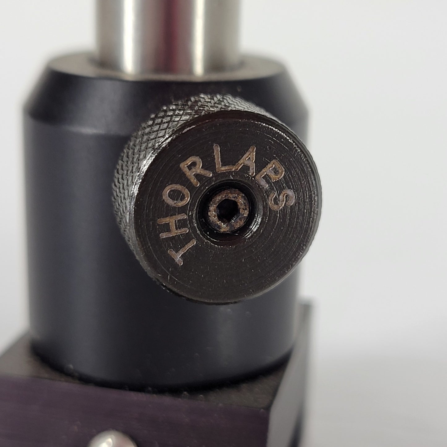 NEWPORT THORLABS MCF Adjustable Optical Post for Optical Science Experiments