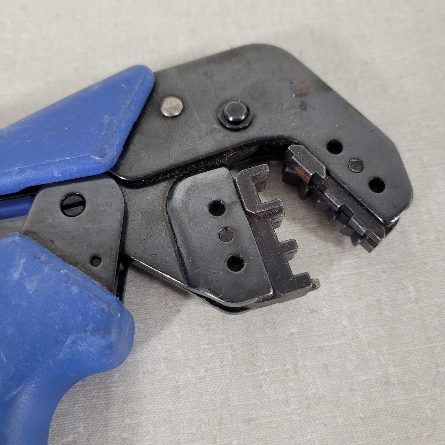 Tyco Electronics K0947 Pro-Crimper Ratcheting Crimp Tool .105 .128 .151 Hex Die