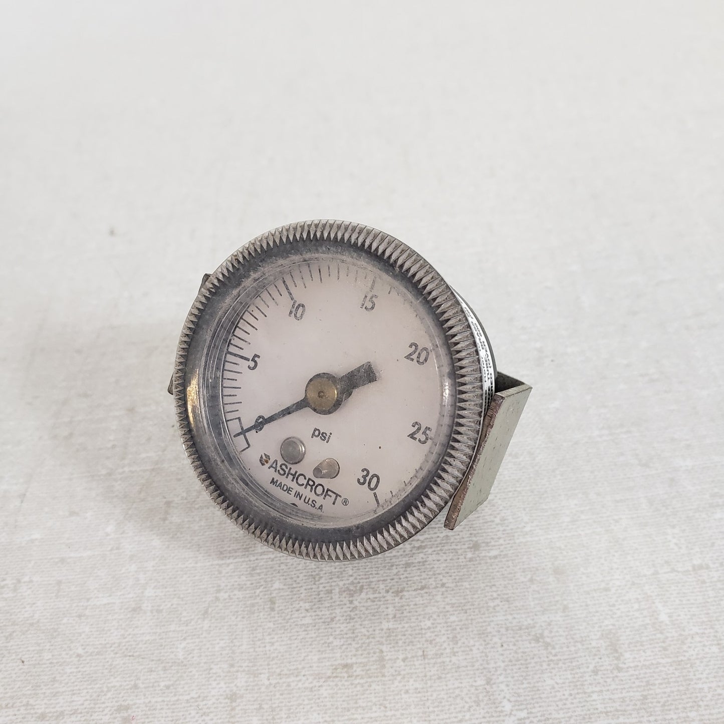 ASHCROFT Pressure Gauge Bronze Tube, Brass Socket Soldered, 0-30 psi Gauge