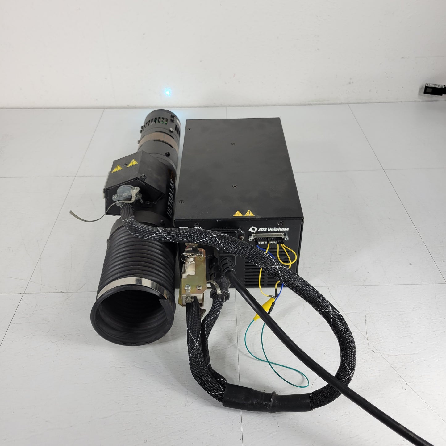JDS Uniphase Ultra Laser 2218-010SLCPEB w/ Power Supply Controller 2110U-SLCPEB
