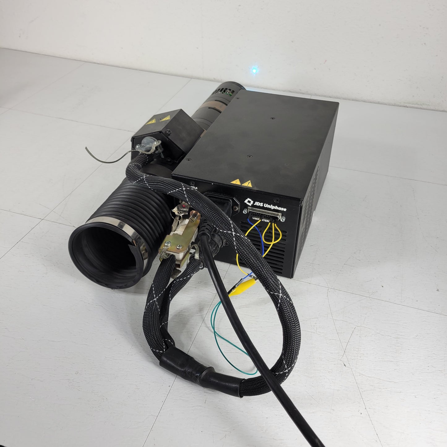JDS Uniphase Ultra Laser 2218-010SLCPEB w/ Power Supply Controller 2110U-SLCPEB