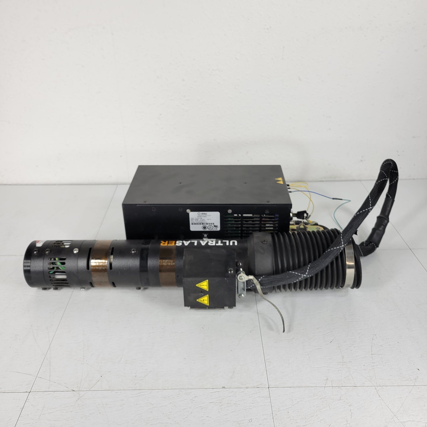 JDS Uniphase Ultra Laser 2218-010SLCPEB w/ Power Supply Controller 2110U-SLCPEB