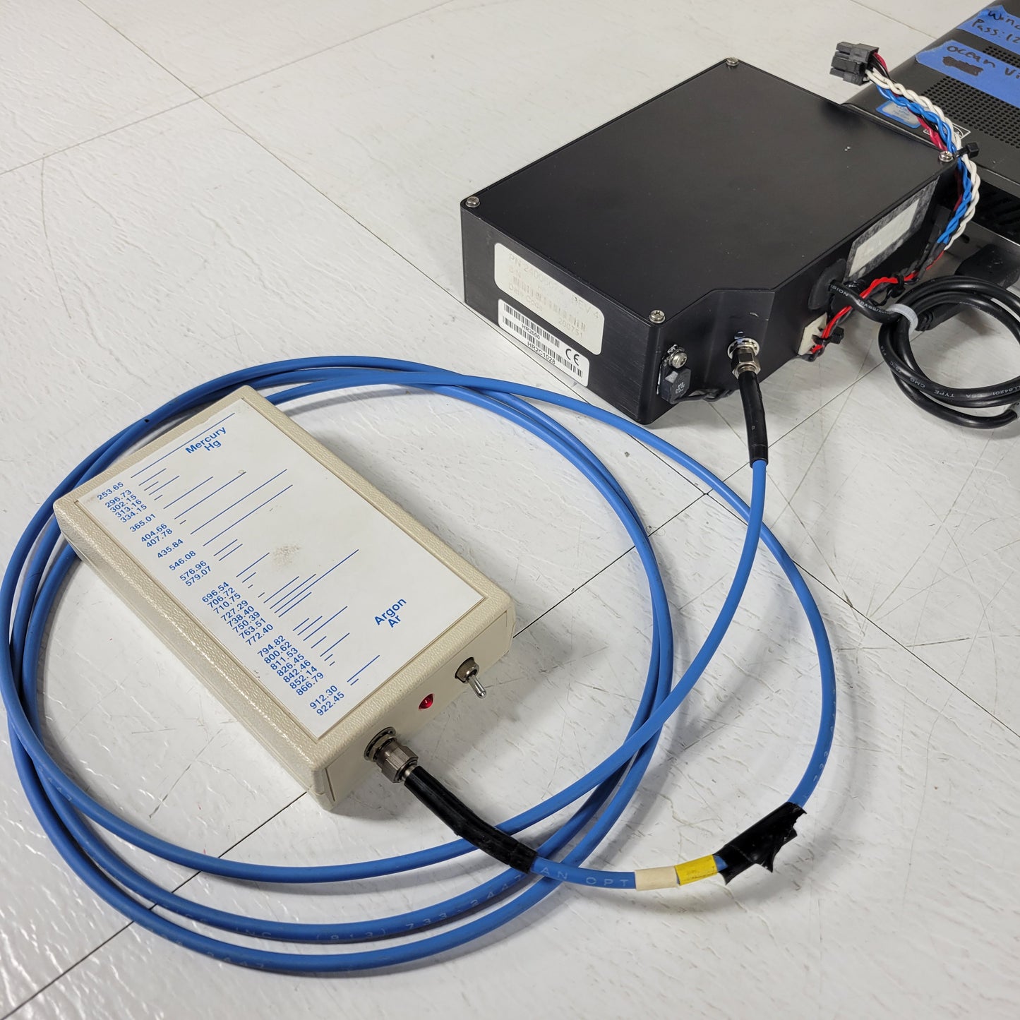 Tested Ocean Optics HR2000 High Resolution Fiber Optic Spectrometer SMA905